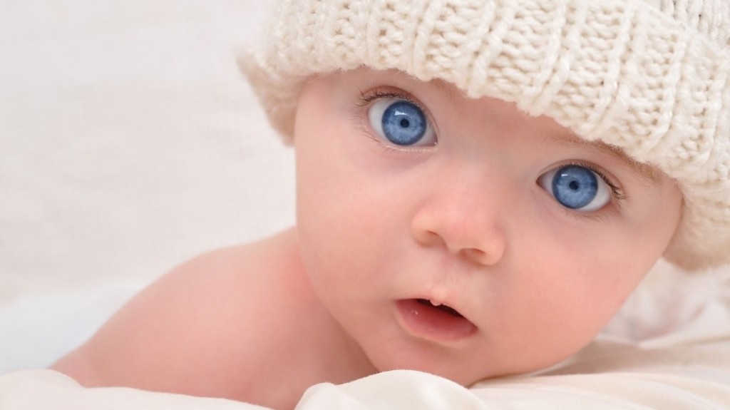 Cute-Blue-Eyes-Baby-HD-Wallpaper-1080x607